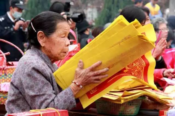 今天真热闹集美社刈香巡游祭开闽王！