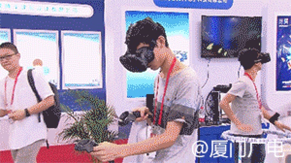 快看！厦门地铁一号线列车长这样！一辆车最多载2062人。。