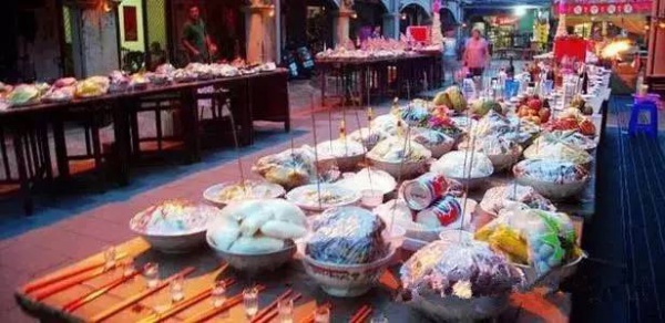 集美人，接下来的这一整月，你都要小心些，因为...