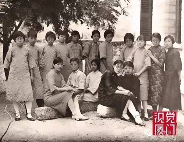 历史镜头下的厦门美女，没有PS和整容，个个倾国倾城！