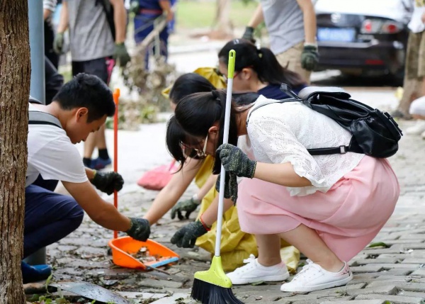 极美！台风后集美大学惊现“彩虹”，引网友围观点赞！