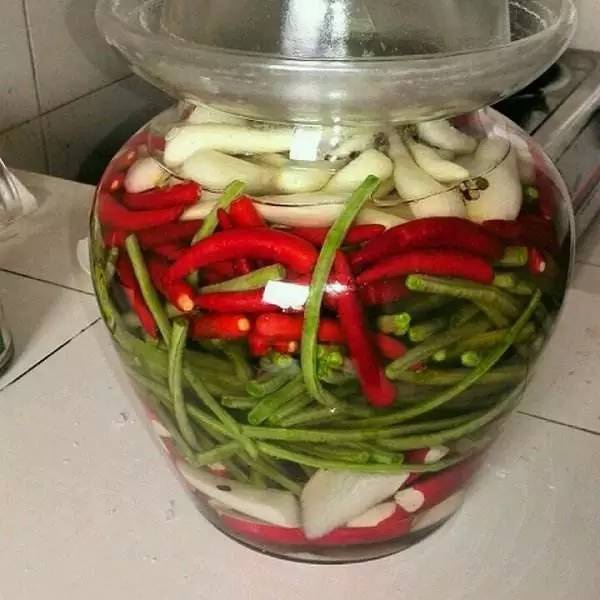 这8种常吃的食品不注意会中毒！不只四季豆和黄花菜，竟然还有…