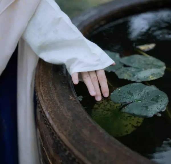 家中风水是富是穷，只看一个地方，神准！