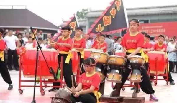 海沧又出名了！昨天几千人在青礁慈济祖宫同时做这事，轰动整个厦门！