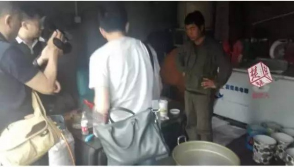 看完这个，你还敢随便买蜂蜜喝吗？真相让人目瞪口呆